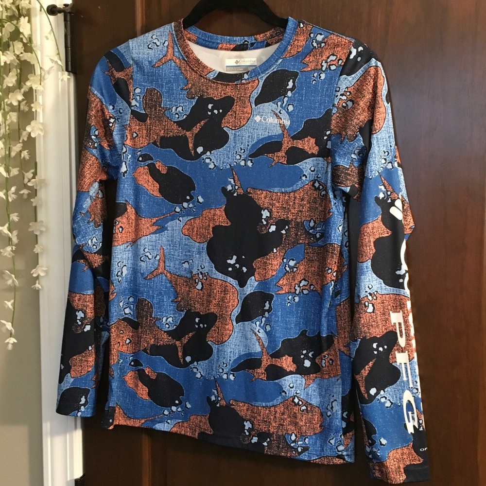 Columbia Boys Blue, Orange & Black Whale Print Long Sleeve Tee